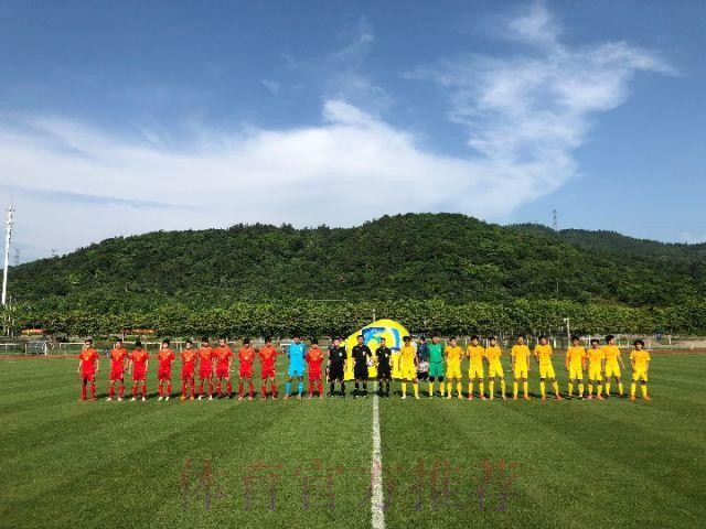 U17国家男足集训队红黄蓝三队举行内部选拔赛 U17国家男足集训队红黄蓝三队举行内部选拔赛